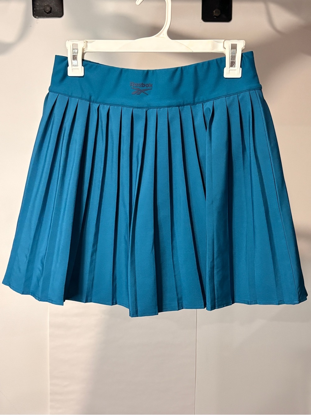 Reebok Women's Teal Pleated Athletic Skirt